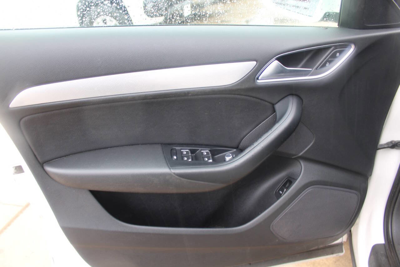 Used 2016 Audi Q3 2.0T Premium Plus image 18