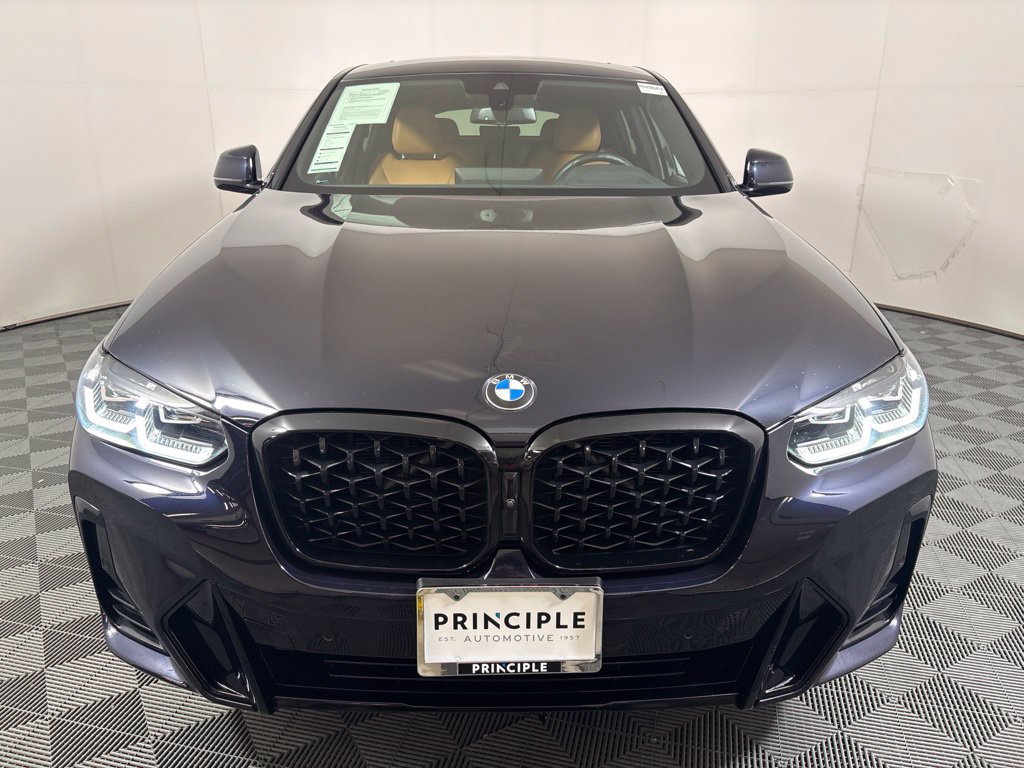 Certified 2024 BMW X4 xDrive30i w/ Premium Package AWD/4WD image 3