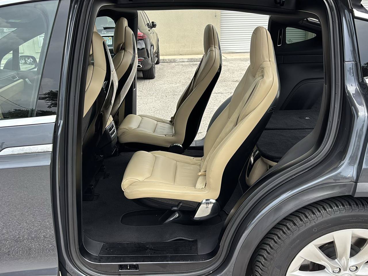 Used 2016 Tesla Model X 75D AWD/4WD image 34