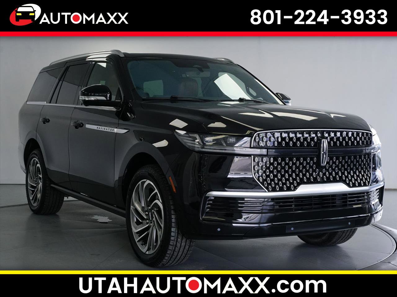 Used 2025 Lincoln Navigator Reserve image 1