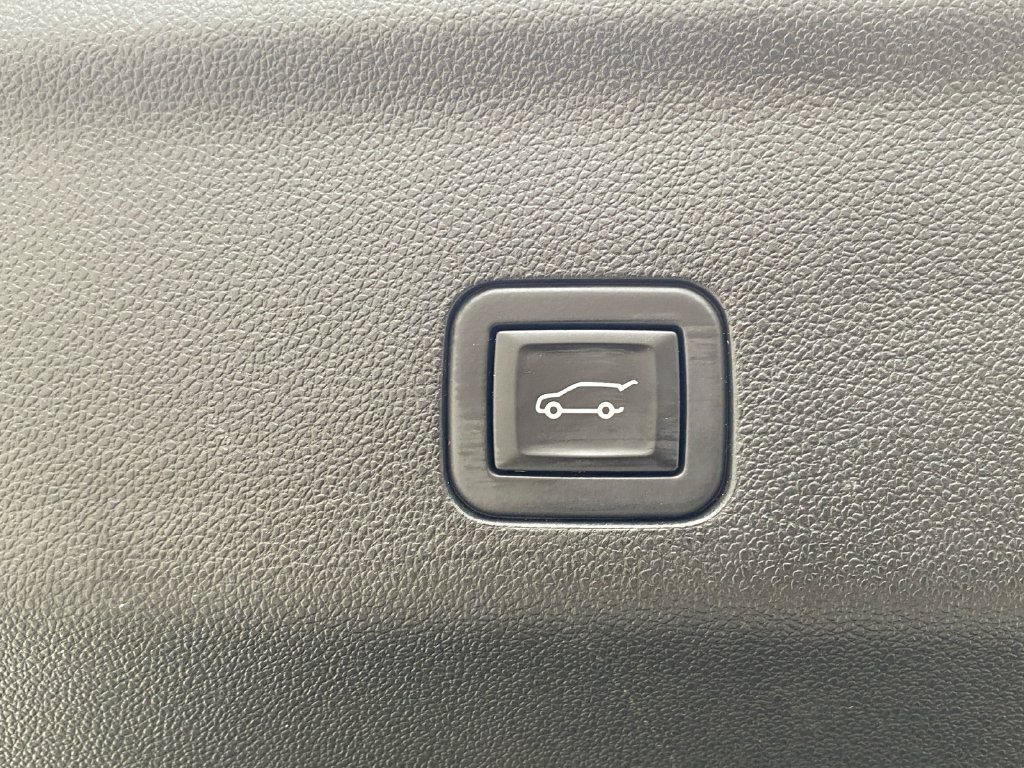 Certified 2024 Chevrolet Tahoe LT AWD/4WD image 16