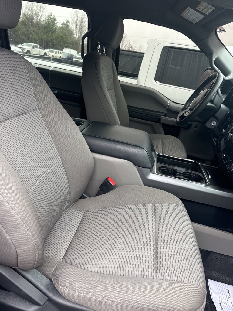 Used 2022 Ford F250 XLT w/ Black Appearance Package image 13