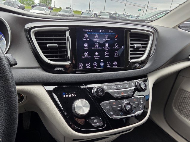 Used 2020 Chrysler Pacifica Touring w/ Advanced Safetytec Group FWD image 34