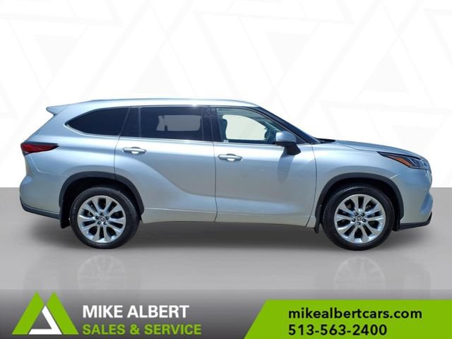 Used 2022 Toyota Highlander Limited AWD/4WD image 8