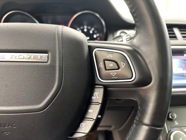 Used 2018 Land Rover Range Rover Evoque SE AWD/4WD image 15