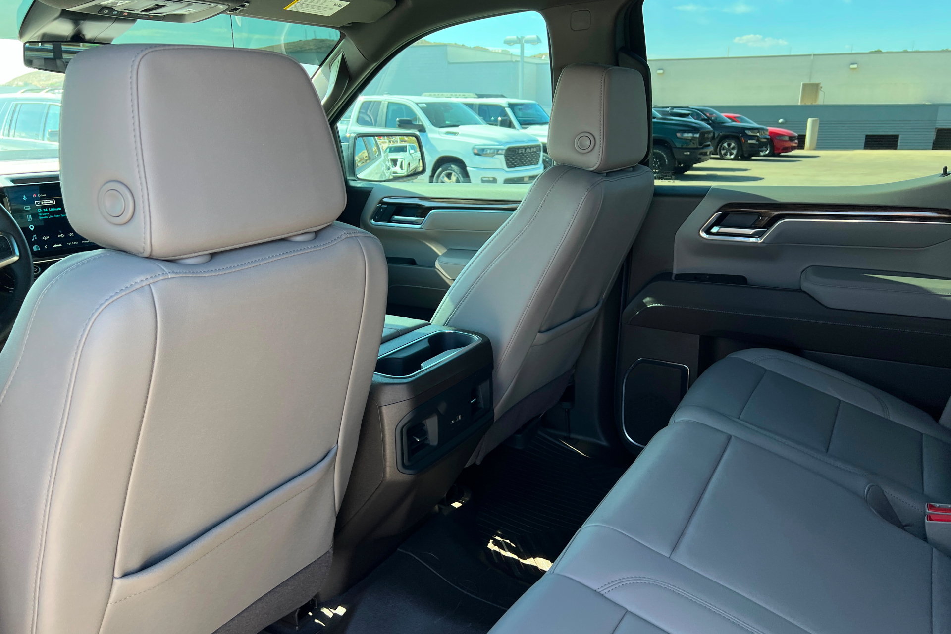 Used 2025 Chevrolet Silverado 1500 LT Trail Boss w/ Convenience Package II AWD/4WD image 21