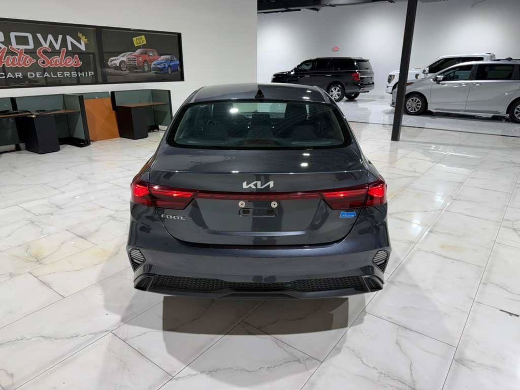 Used 2024 Kia Forte LXS FWD image 10