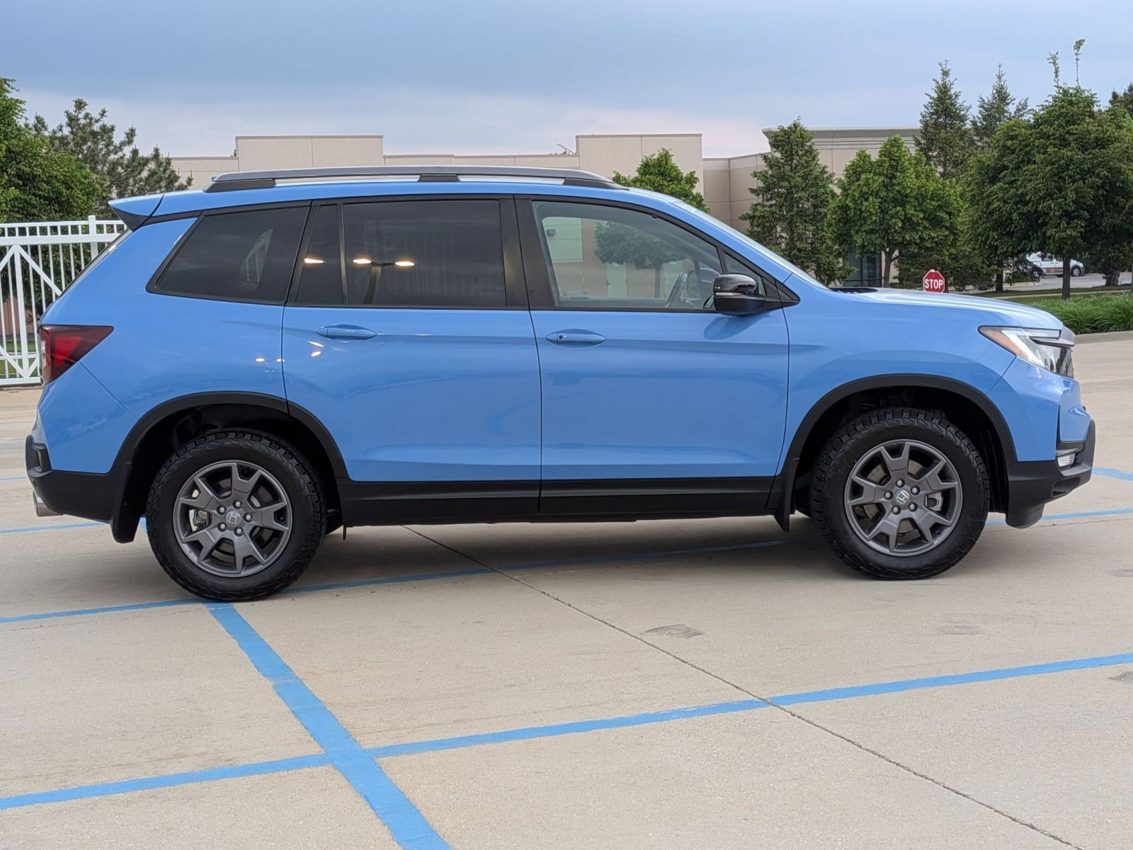 Used 2024 Honda Passport TrailSport image 5