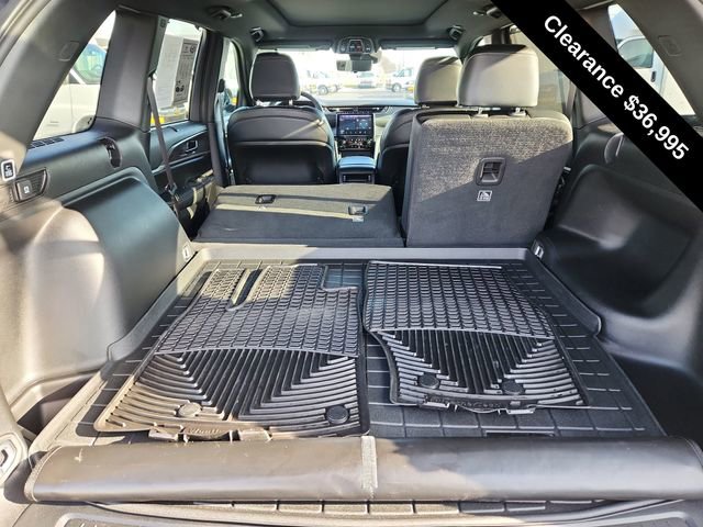 Used 2025 Jeep Grand Cherokee Limited w/ Luxury Tech Group II AWD/4WD image 30