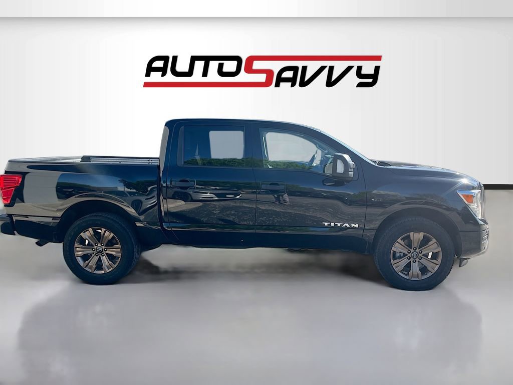 Used 2024 Nissan Titan SV w/ SV Convenience Package AWD/4WD image 8