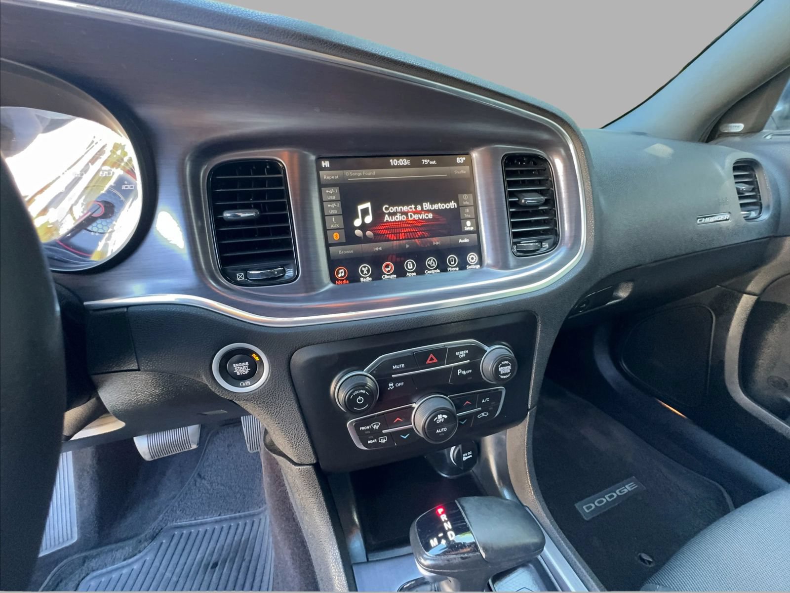 Used 2017 Dodge Charger SXT w/ Blacktop Package RWD image 19