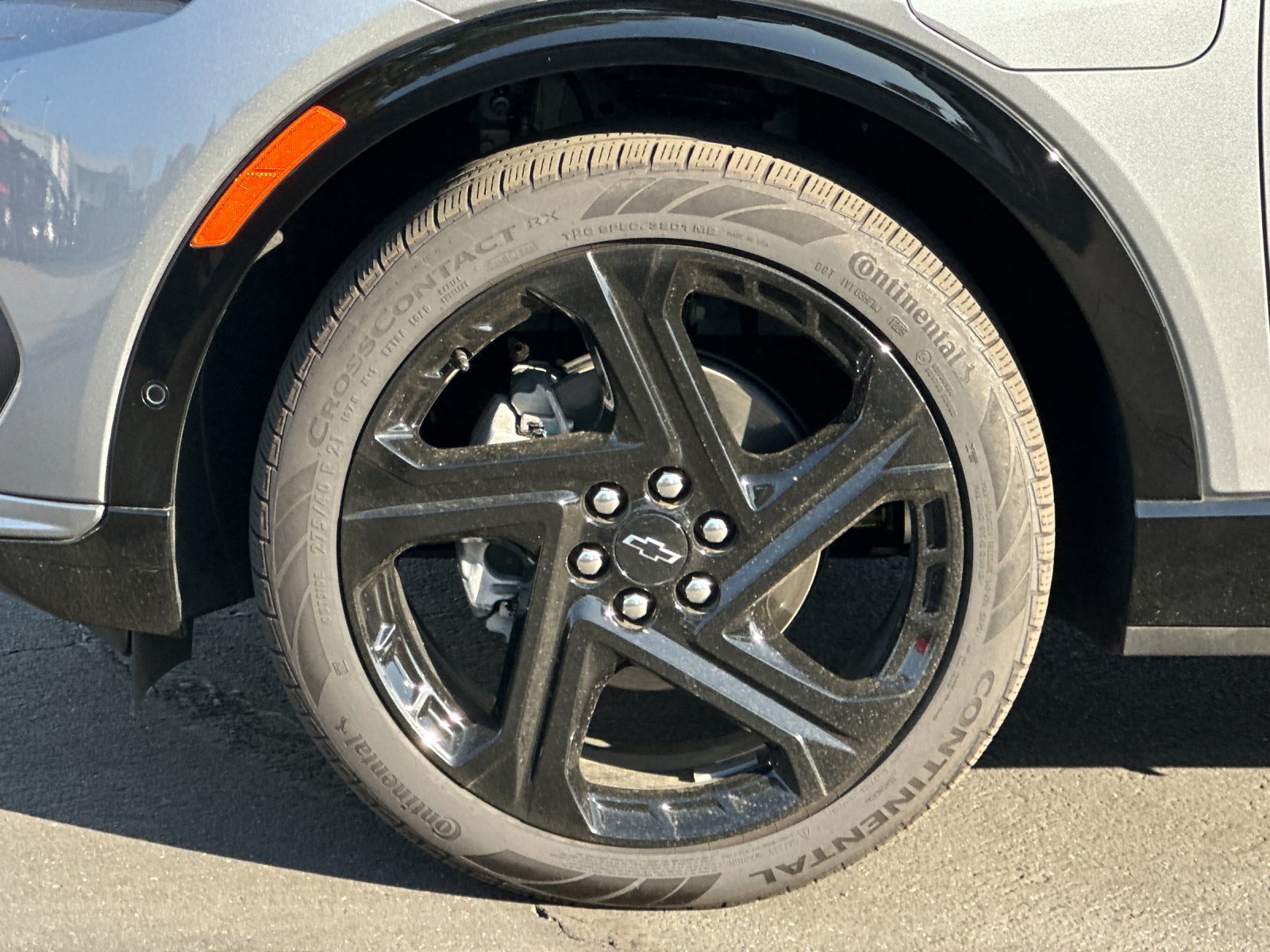 New 2025 Chevrolet Equinox EV RS w/ Active Safety Package 3 AWD/4WD image 25