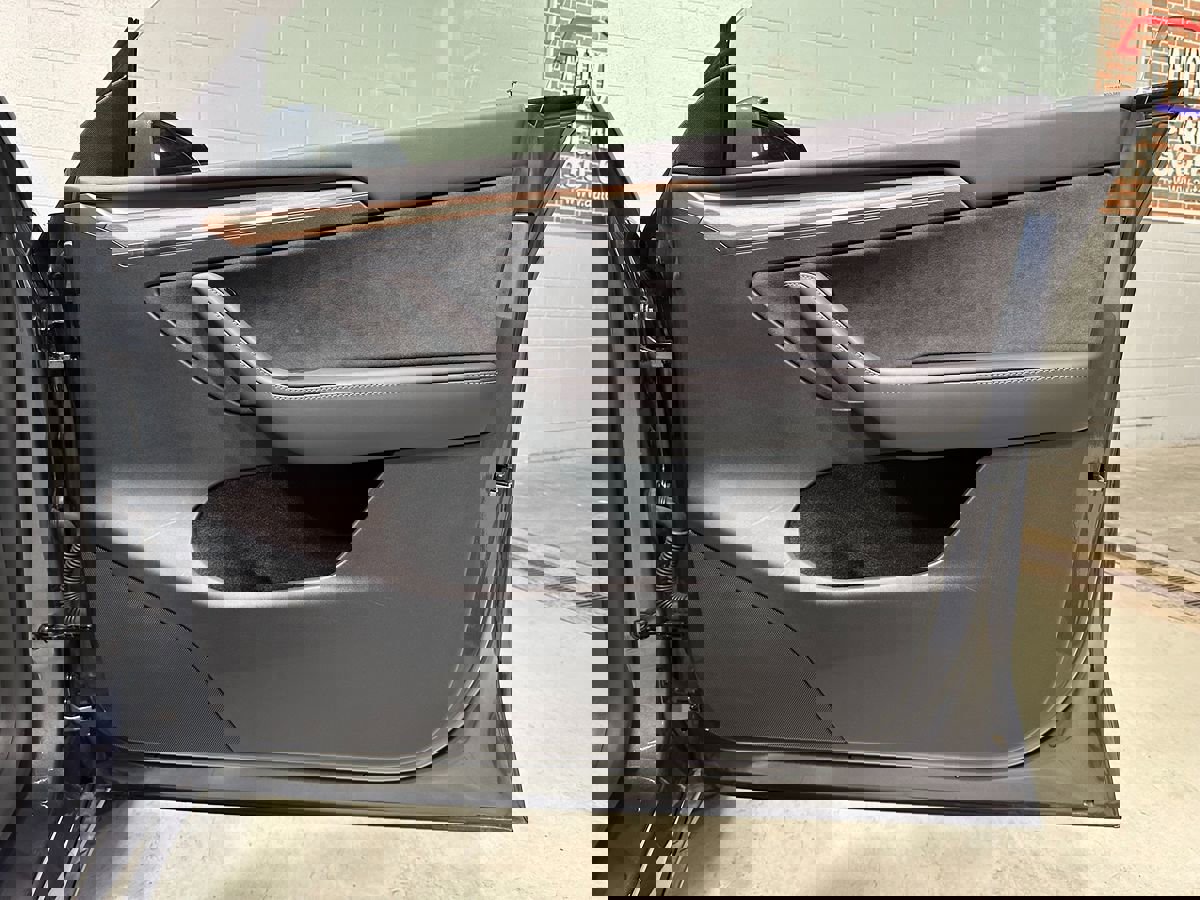 Used 2023 Tesla Model Y Long Range image 9