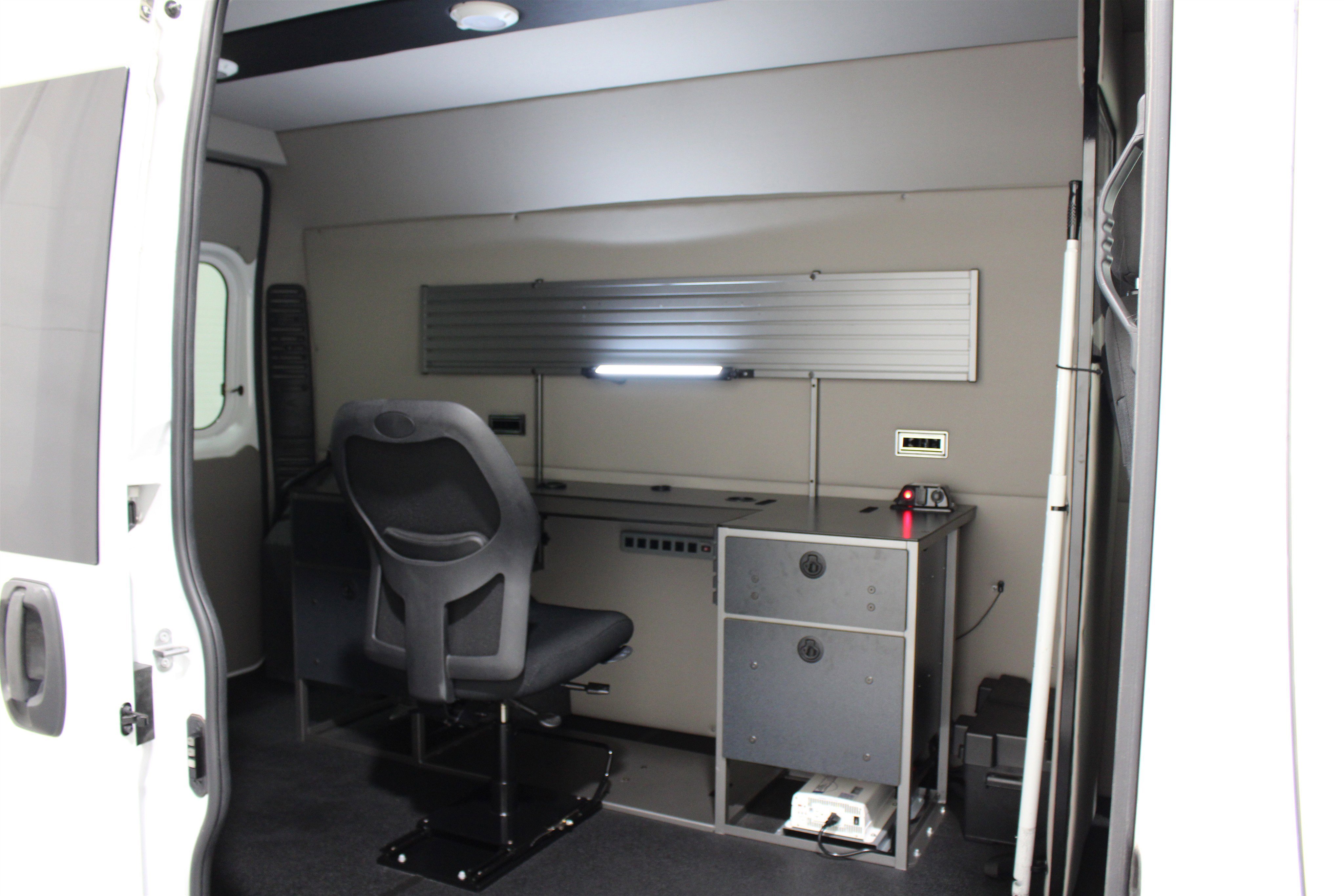 Used 2021 RAM ProMaster 1500 FWD image 18