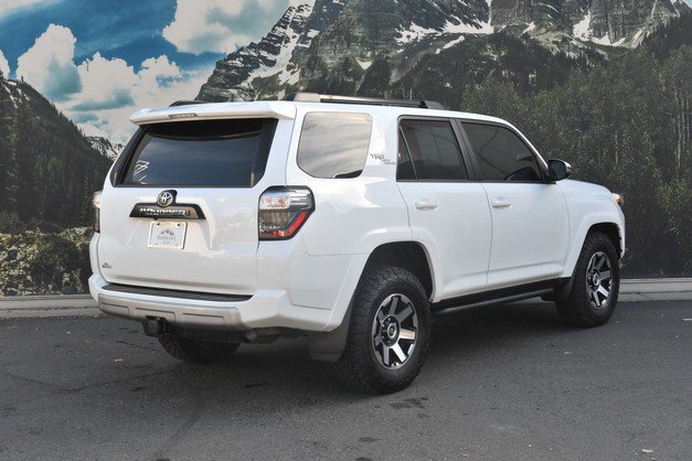 Certified 2022 Toyota 4Runner TRD Off-Road Premium w/ Moonroof Package AWD/4WD image 3