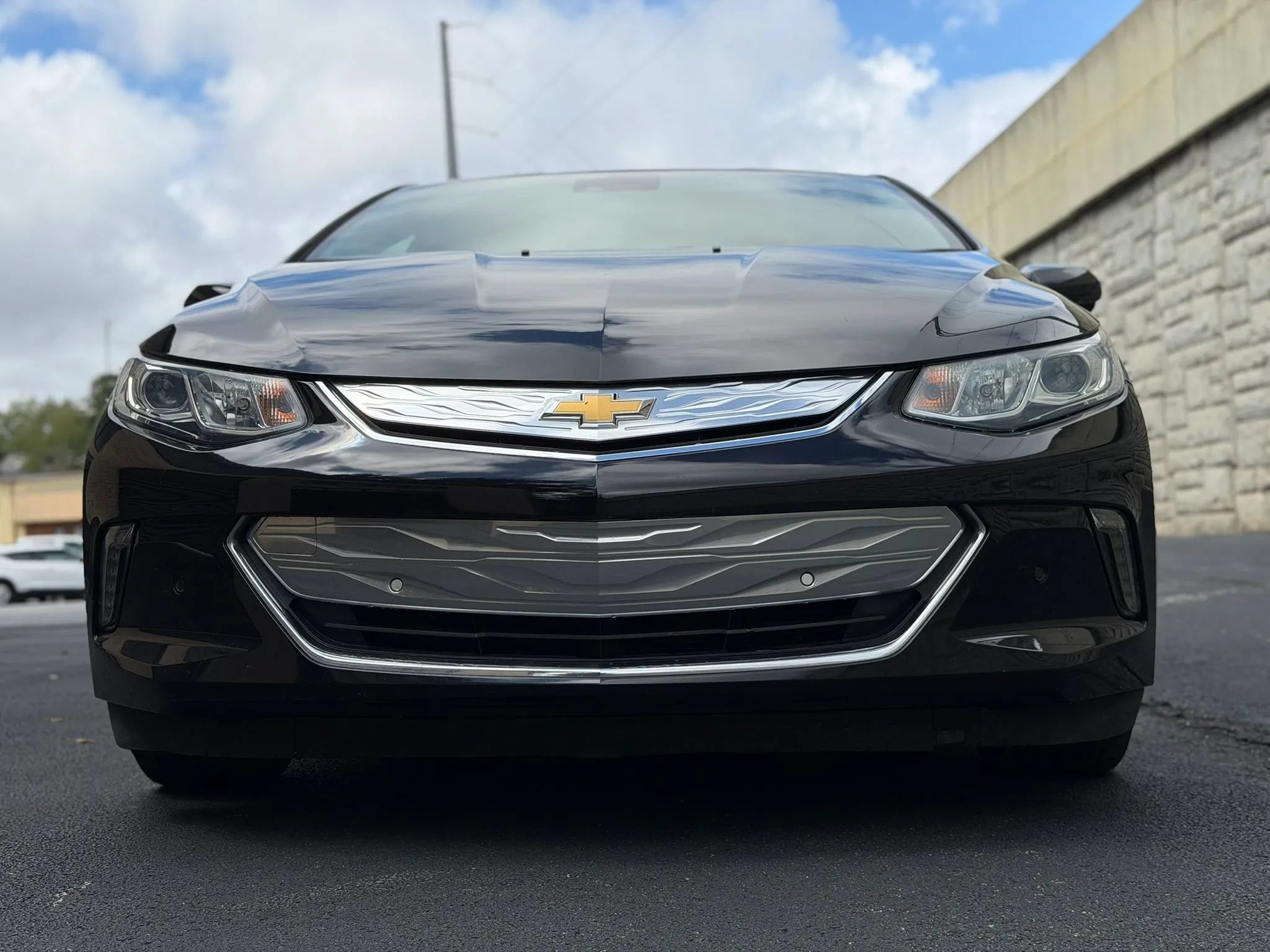 Used 2017 Chevrolet Volt Premier w/ Driver Confidence II Package FWD image 36