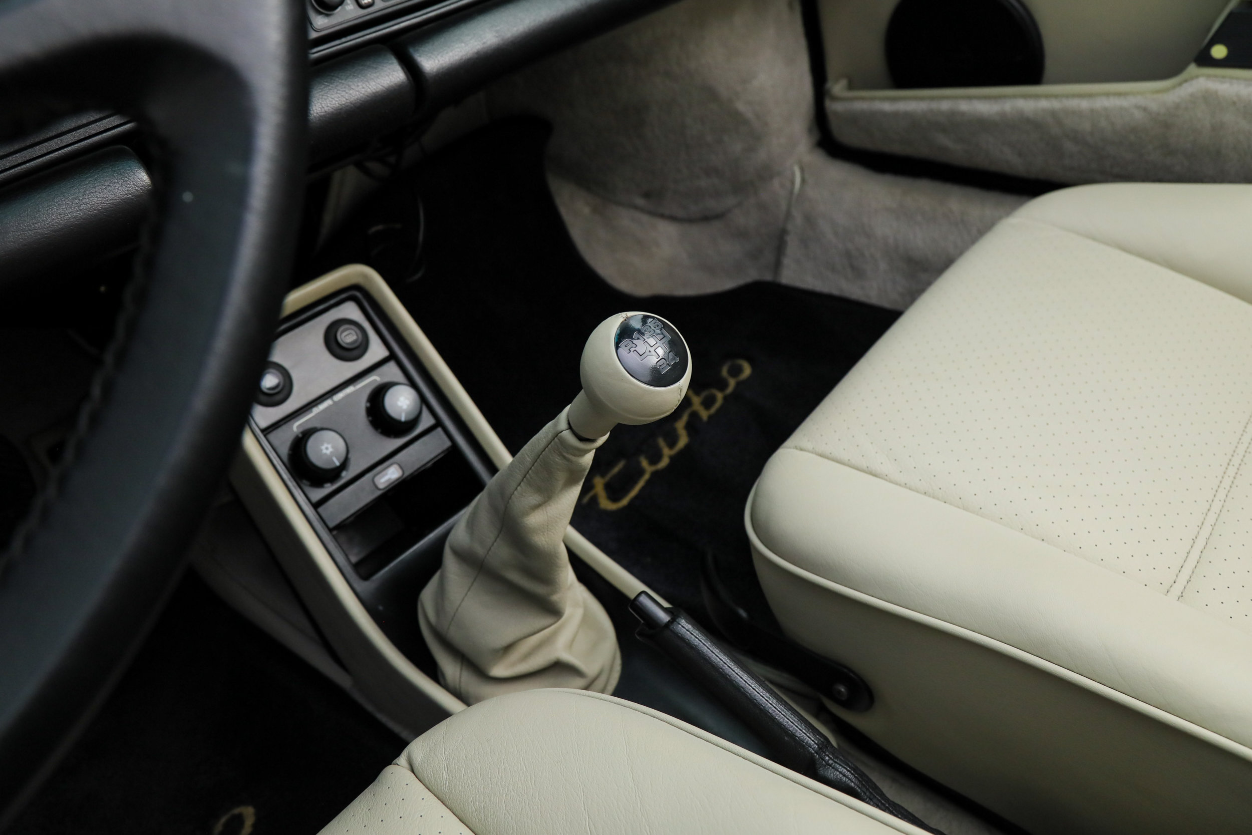 Used 1989 Porsche 911 Turbo Targa RWD image 47