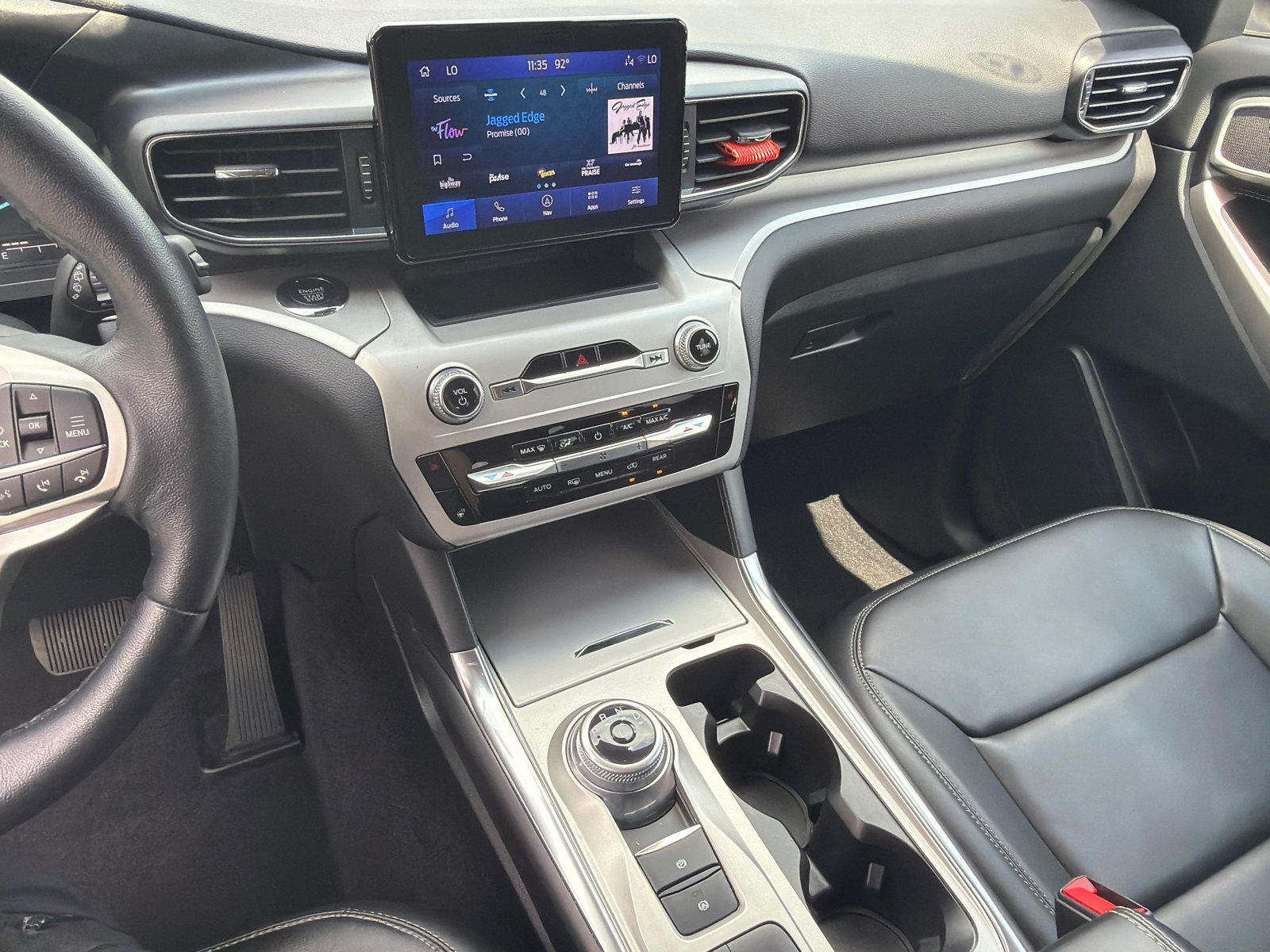 Used 2023 Ford Explorer XLT w/ Equipment Group 202A RWD image 29