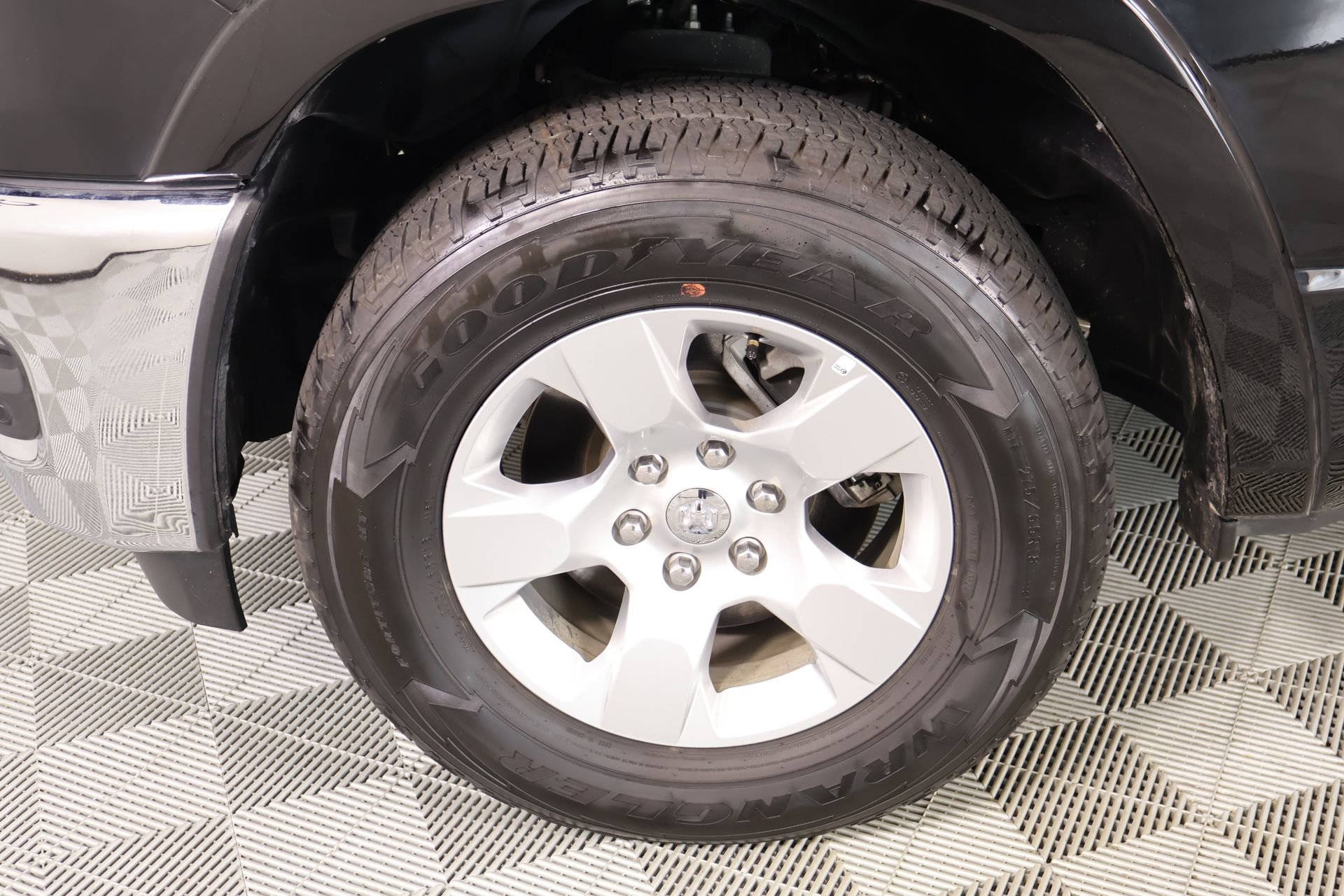 Used 2025 RAM 1500 Big Horn AWD/4WD image 18