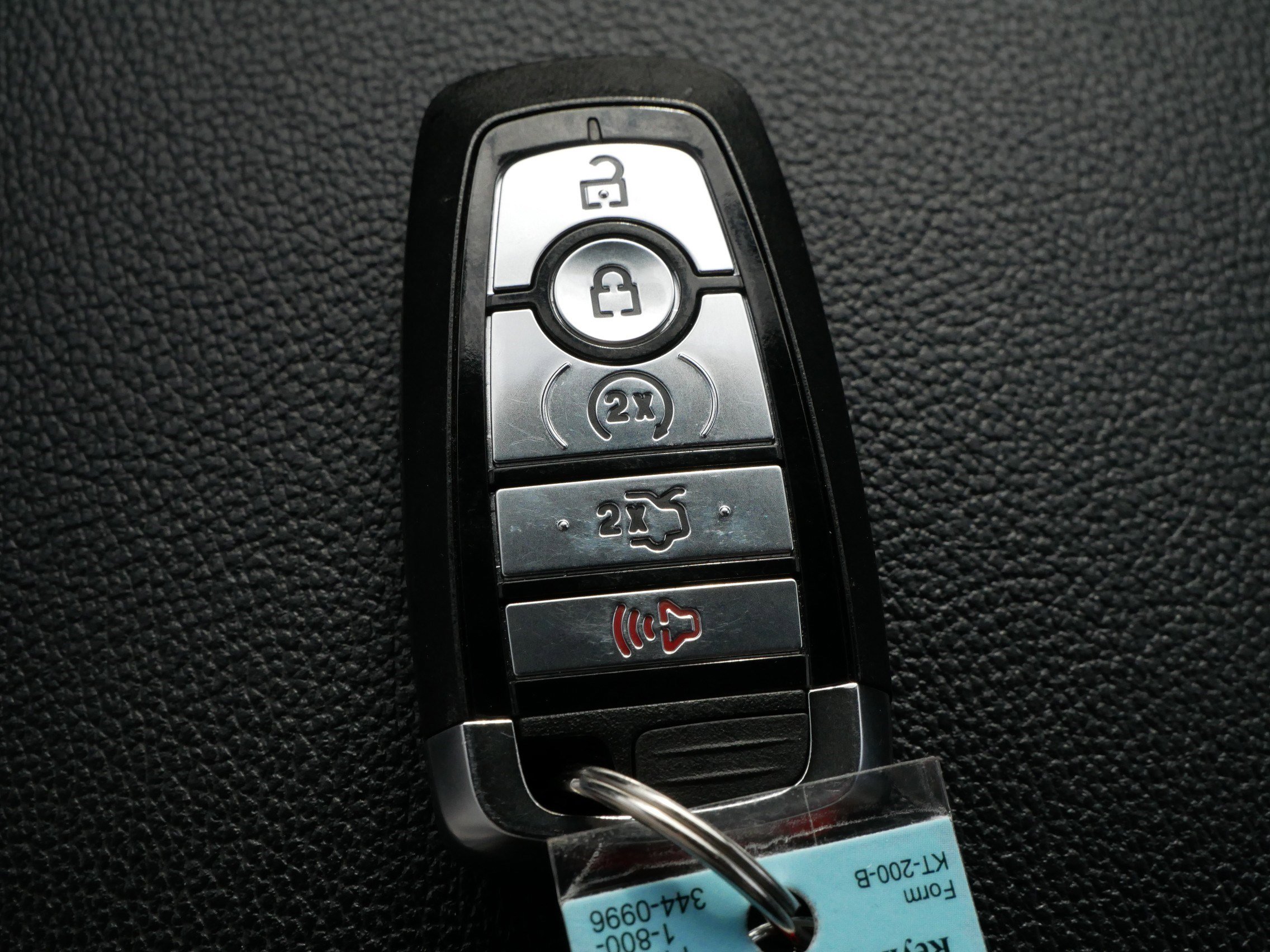 Used 2018 Ford Explorer XLT w/ Equipment Group 202A image 30