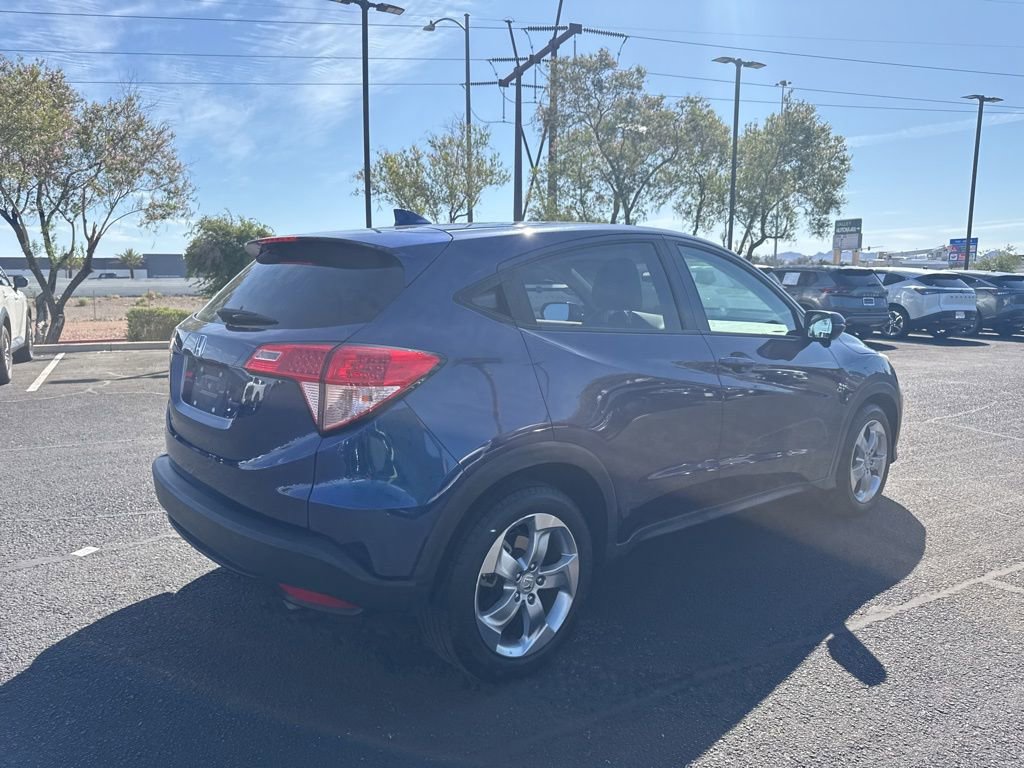 Used 2017 Honda HR-V EX image 7