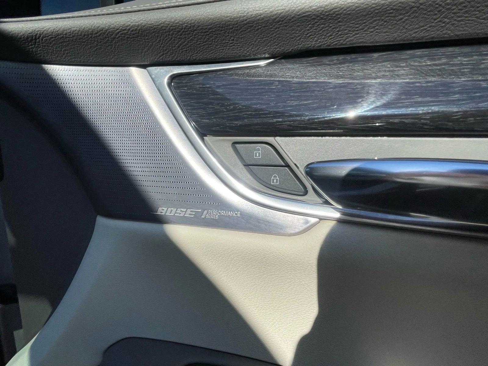 Used 2020 Cadillac XT6 Premium Luxury image 10