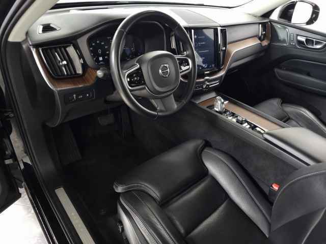 Used 2019 Volvo XC60 T8 Inscription image 18