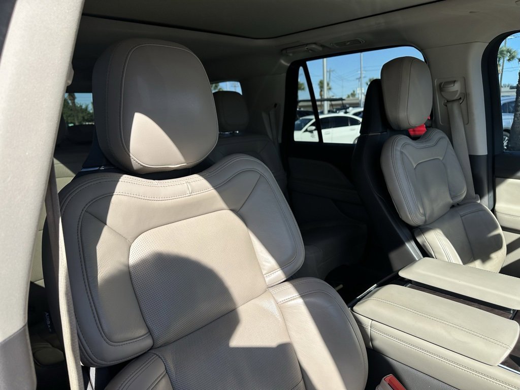 Used 2023 Lincoln Navigator L Reserve image 25