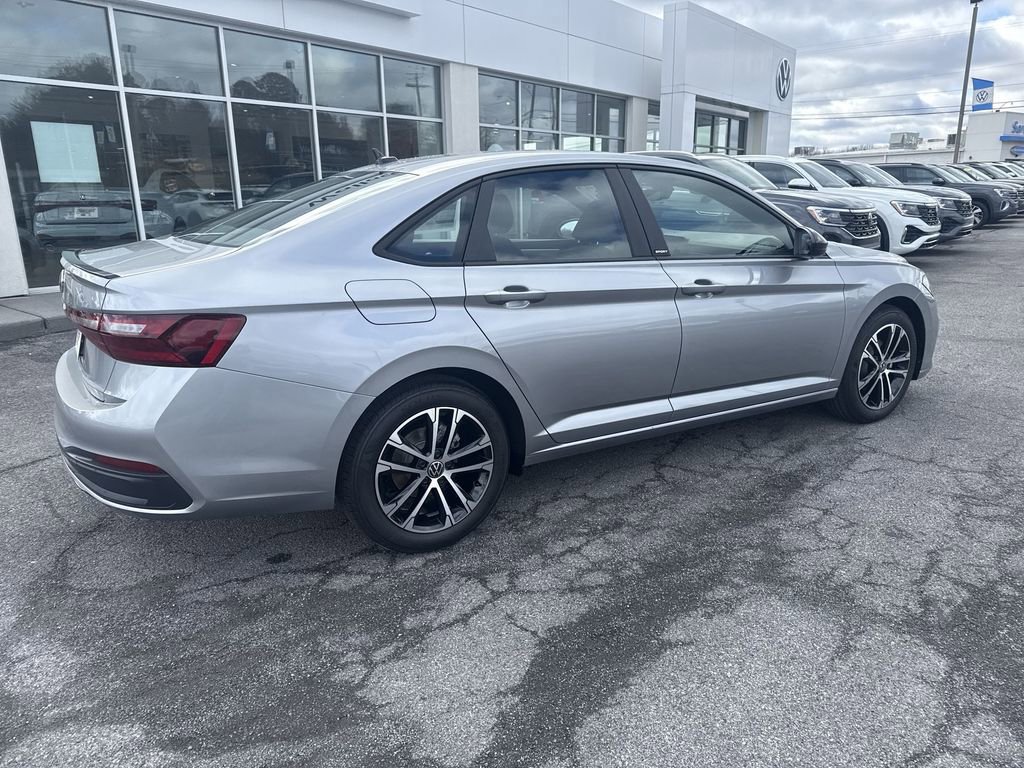 New 2026 Volkswagen Jetta Sport FWD image 4