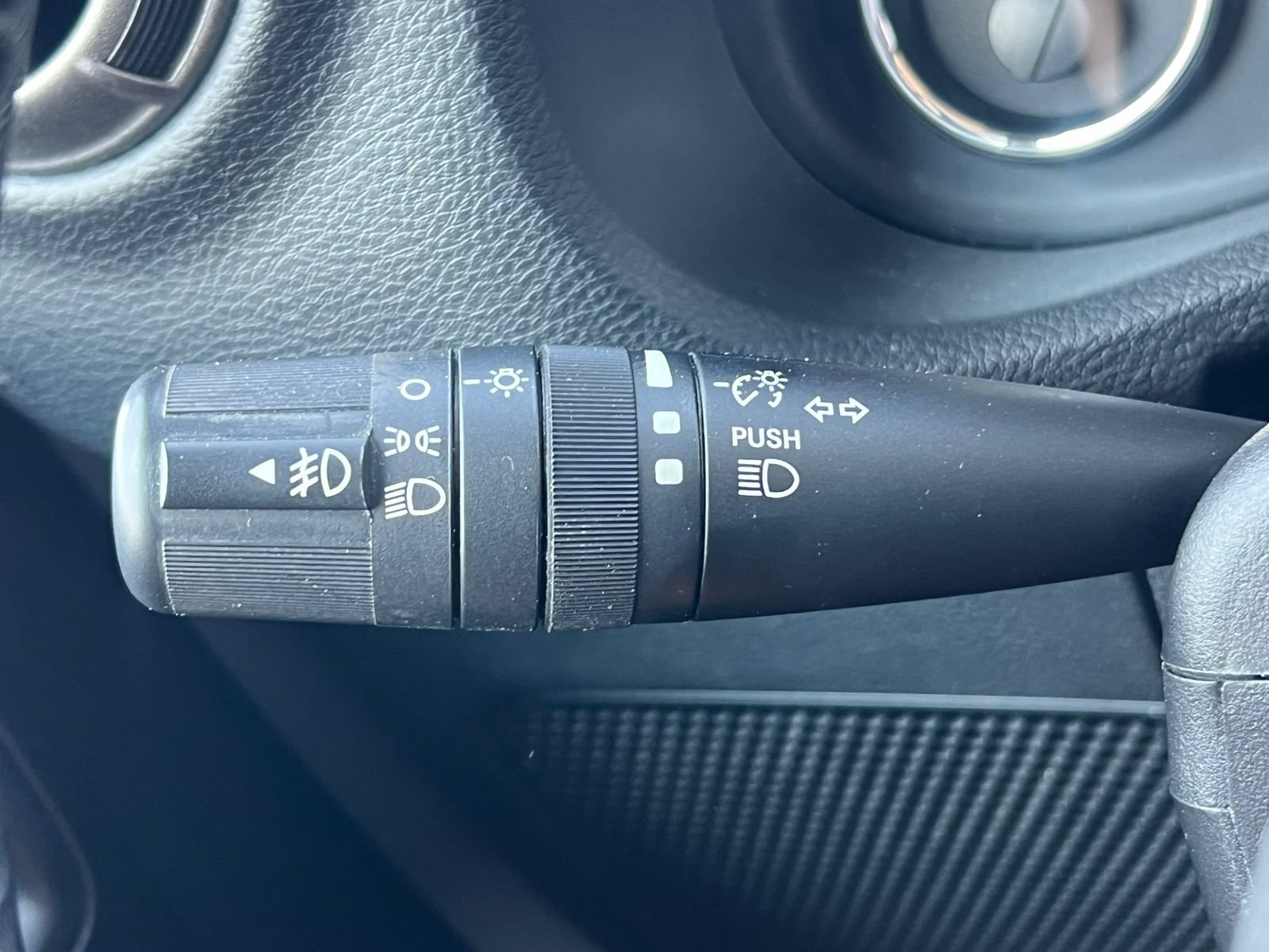 Used 2018 Jeep Wrangler Unlimited Sport AWD/4WD image 18