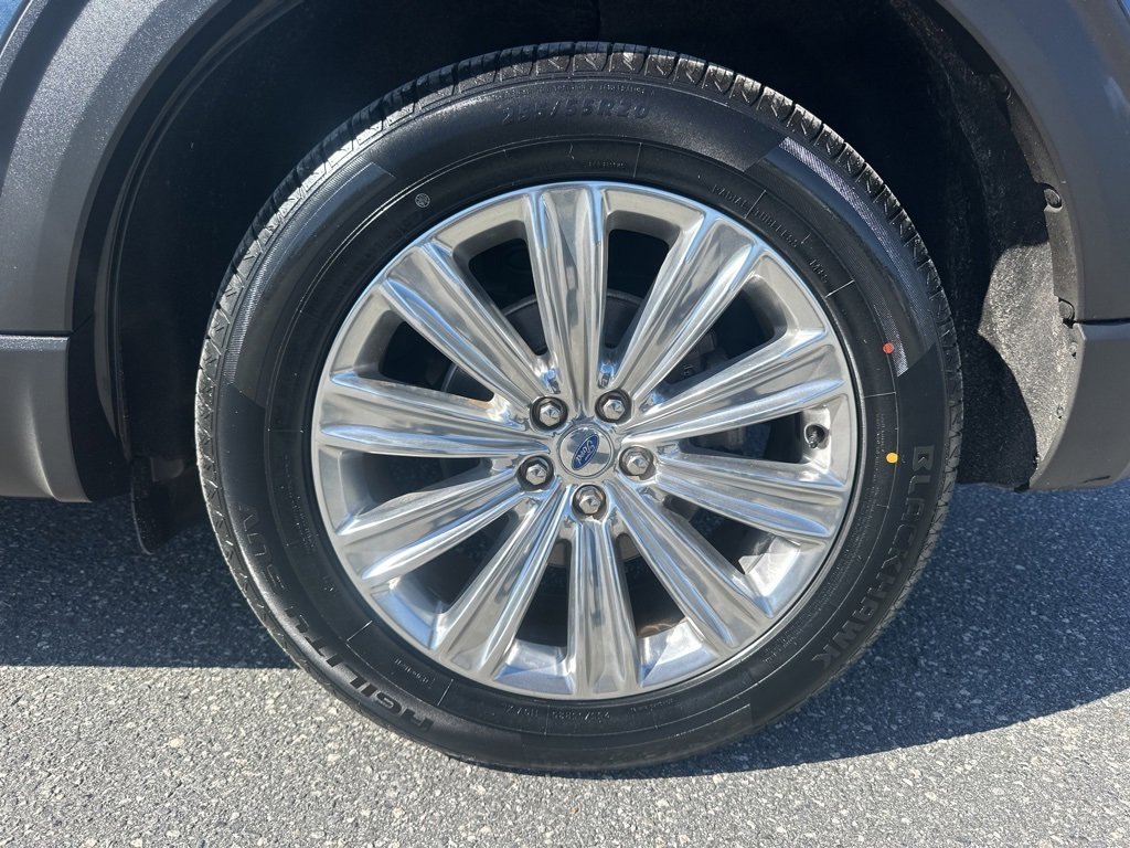 Used 2020 Ford Explorer Limited image 36