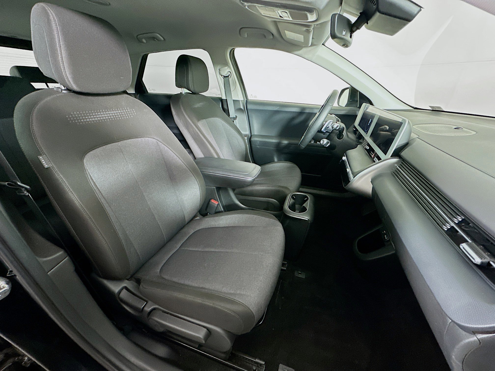 Used 2024 Hyundai Ioniq 5 SEL RWD image 31