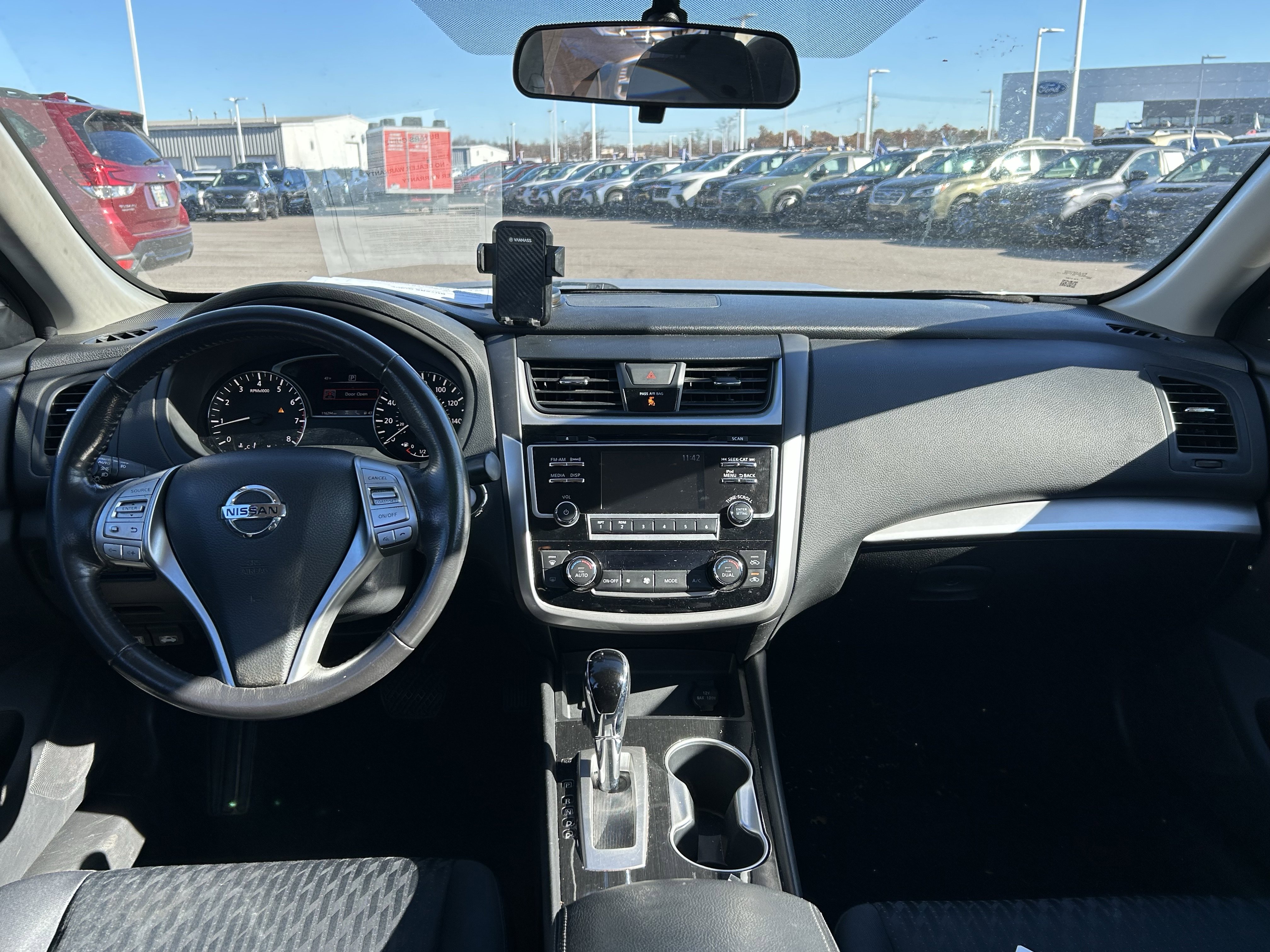 Used 2018 Nissan Altima 2.5 SV image 9
