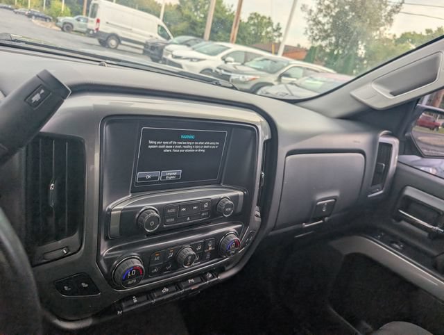 Used 2017 Chevrolet Silverado 1500 LT w/ Midnight Edition AWD/4WD image 21