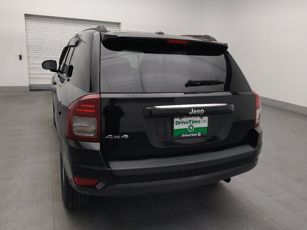 Used 2014 Jeep Compass Latitude w/ Sun/Sound Group AWD/4WD image 6