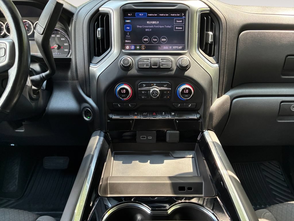 Used 2021 Chevrolet Silverado 1500 LT AWD/4WD image 11