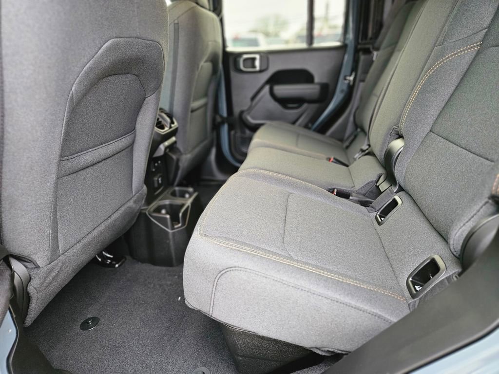 New 2026 Jeep Gladiator Sport image 14