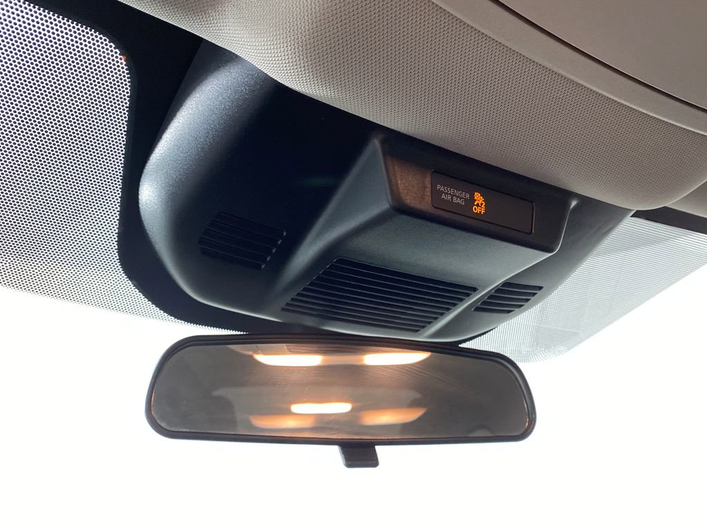 Used 2023 Nissan Rogue S image 23