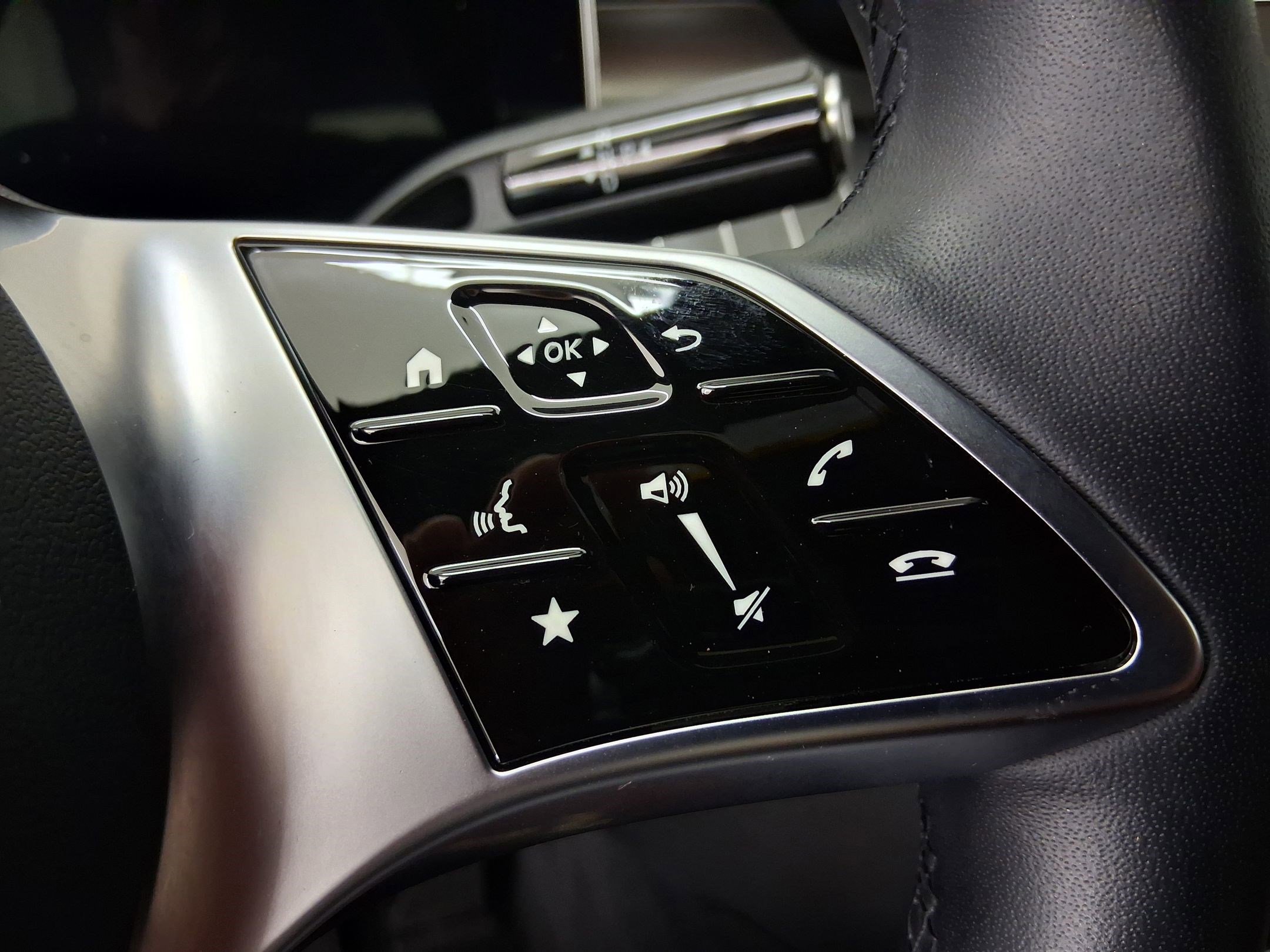 Used 2023 Mercedes-Benz C 300 Sedan image 23