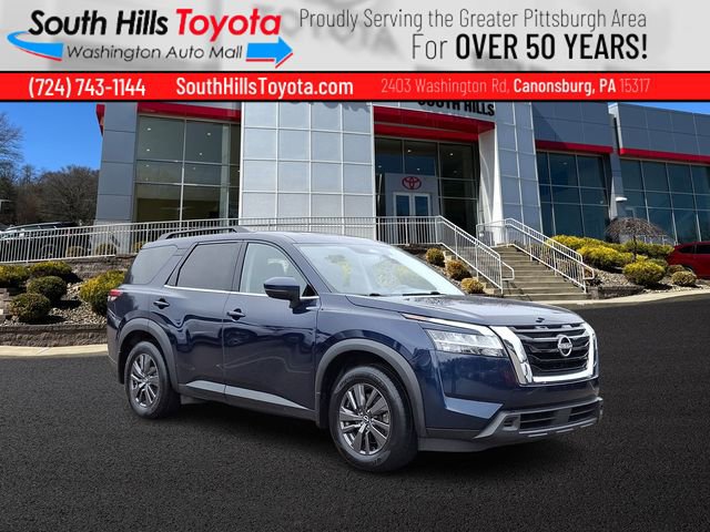 Used 2022 Nissan Pathfinder SV w/ SV Premium Package