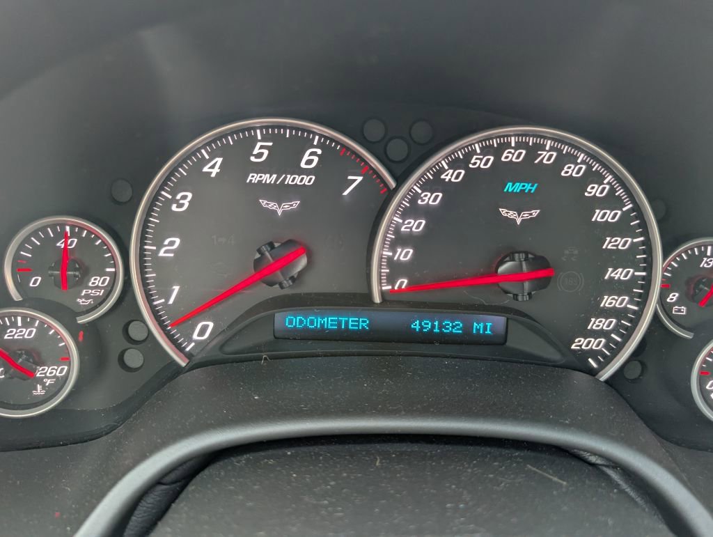 Used 2011 Chevrolet Corvette Coupe w/ Roof Package image 11