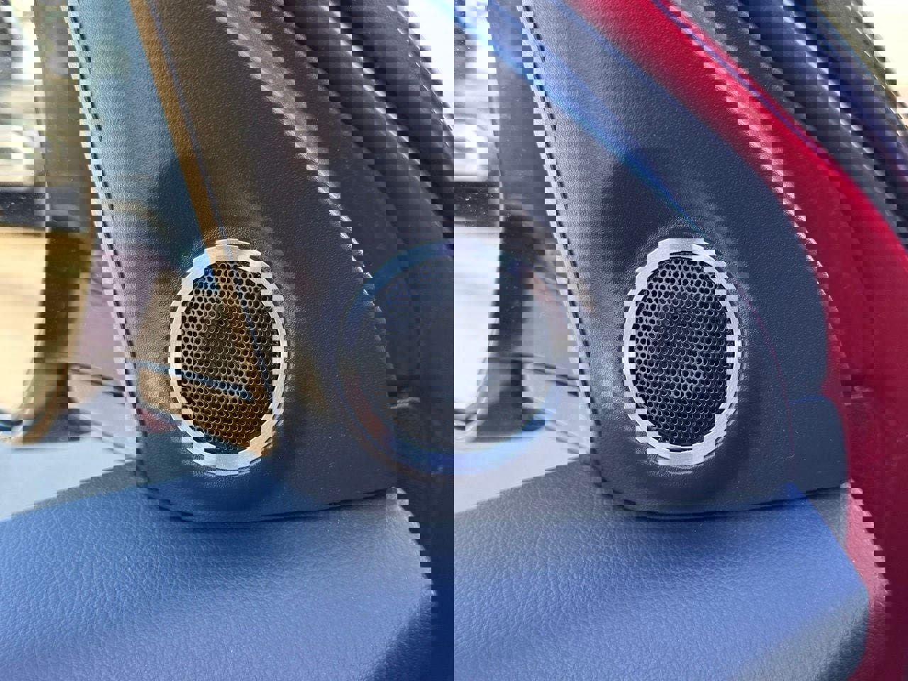 Used 2016 Mitsubishi Outlander SEL image 25