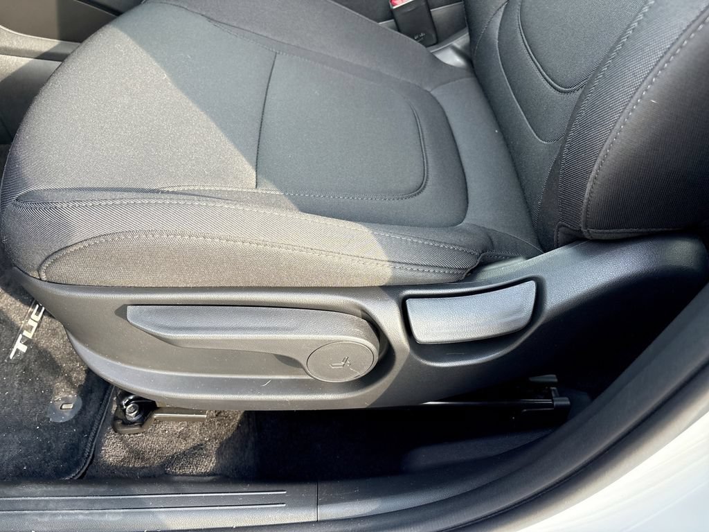 Certified 2025 Hyundai Tucson SE AWD/4WD image 14