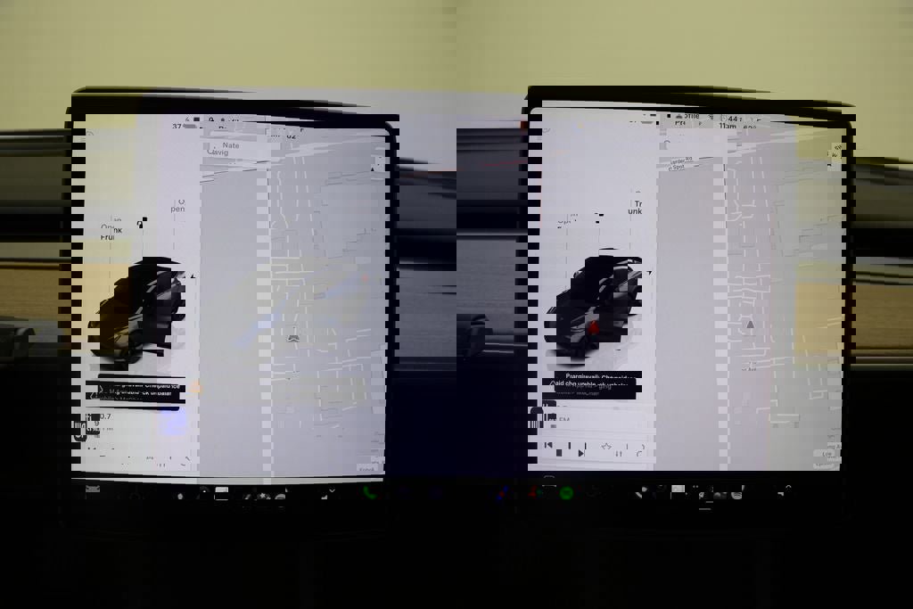 Used 2023 Tesla Model 3 Standard Range image 18