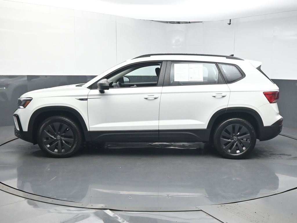 Used 2022 Volkswagen Taos S image 5