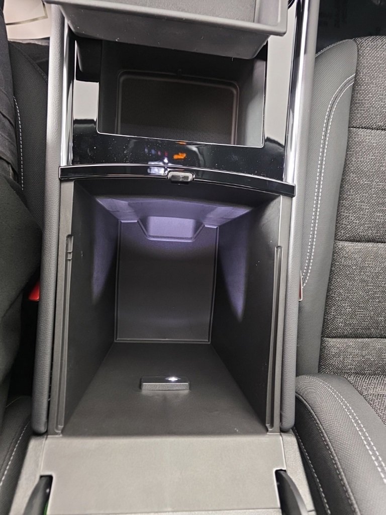 New 2026 Chevrolet Traverse LT w/ Sun and Wheel Package image 25