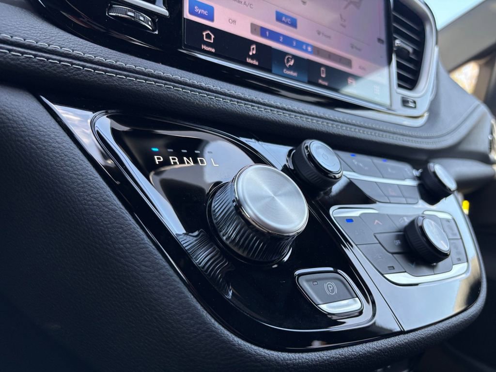 New 2026 Chrysler Pacifica Select image 29