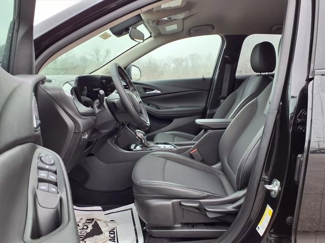 Used 2025 Buick Encore GX Preferred image 68