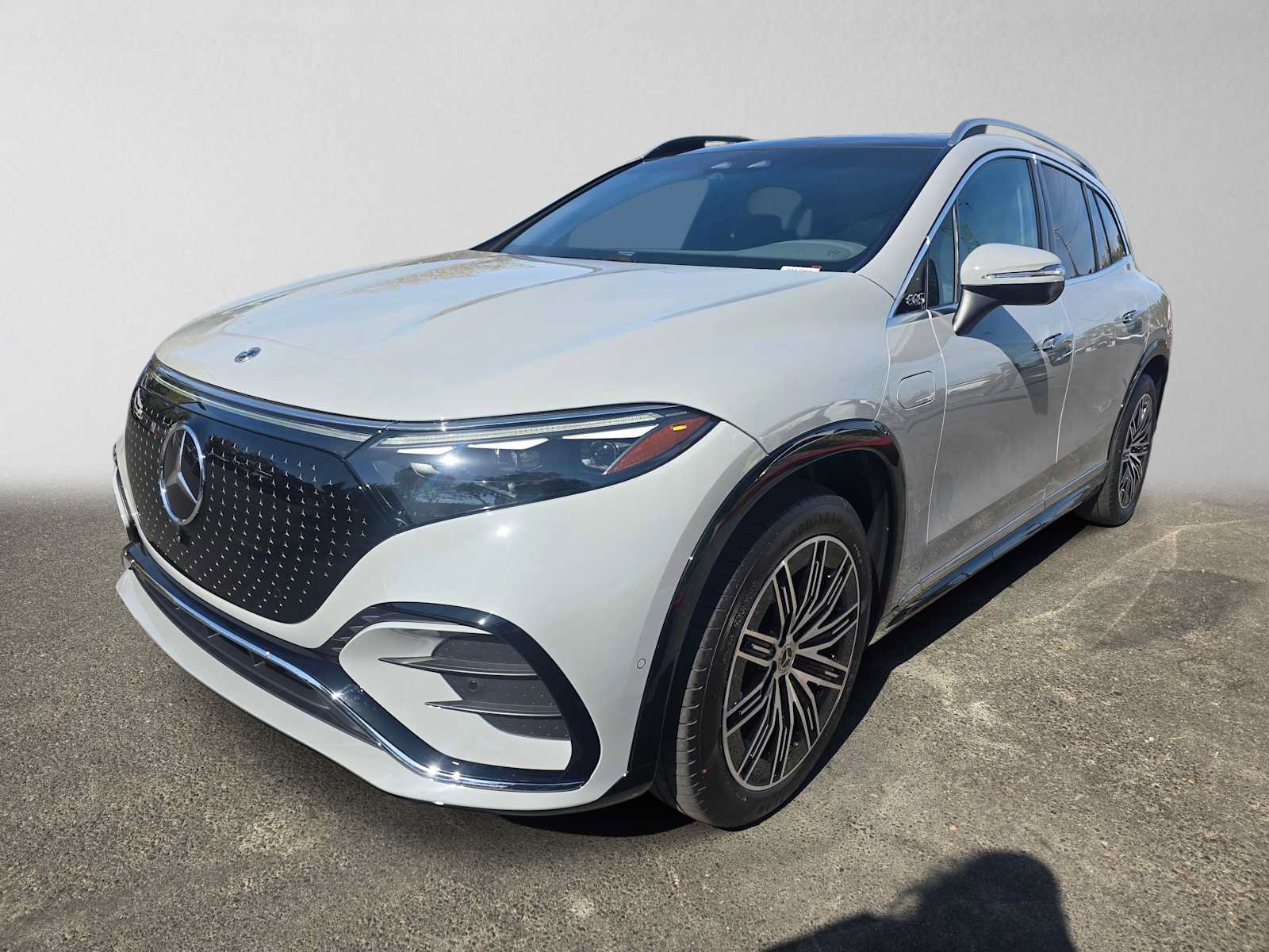 New 2027 Mercedes-Benz EQS 400 4MATIC SUV image 7