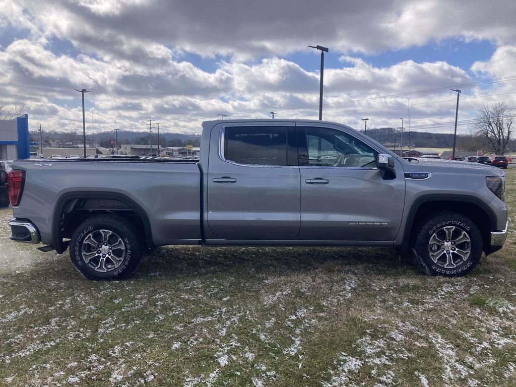 New 2026 GMC Sierra 1500 SLE image 2